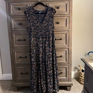Old Navy Floral Smocked Dress